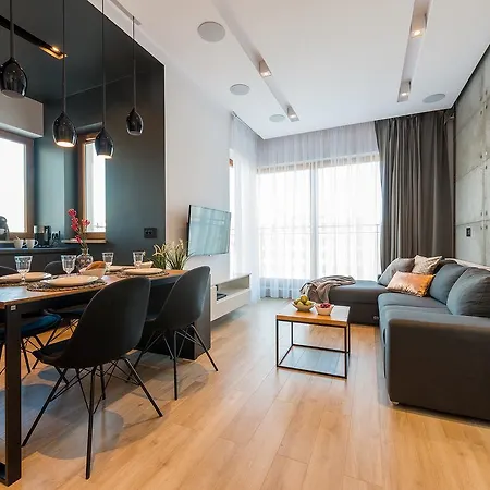 Expo Xxi Trade Pradzynskiego Serviced Apartment Warsaw